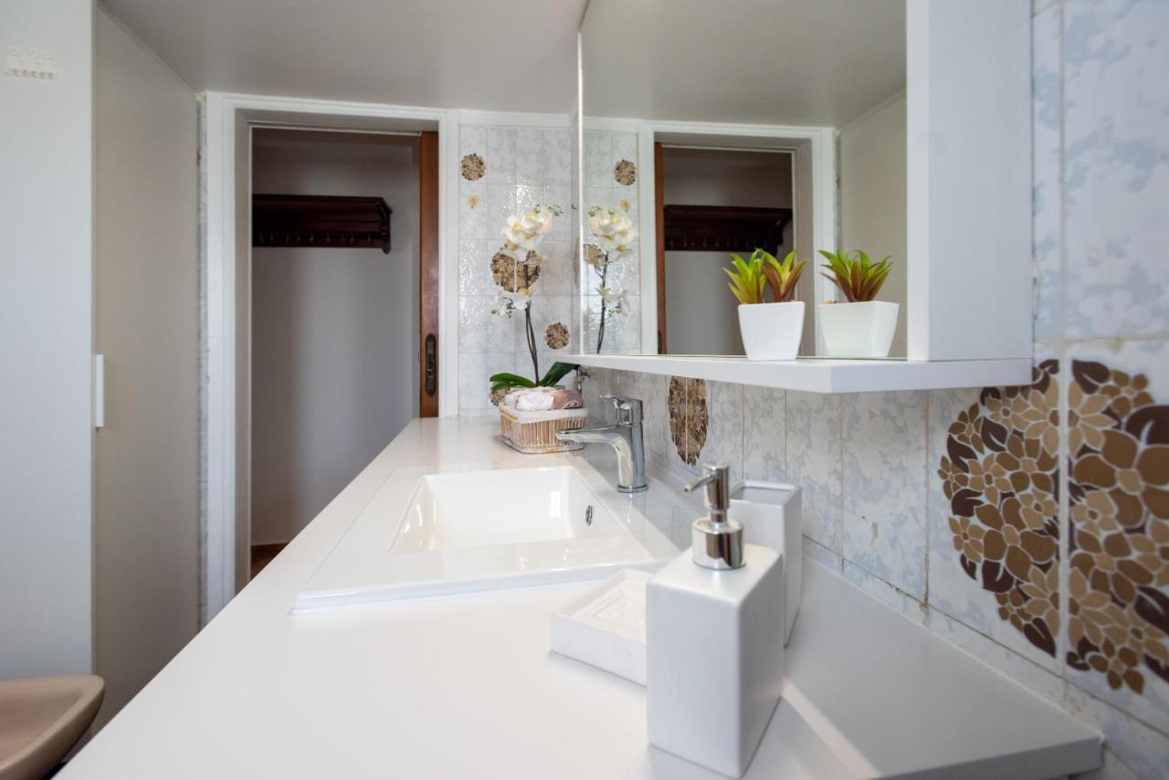 Hector'S Flisvos Apartment Атина Екстериор снимка